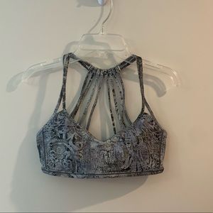 Lululemon sports bra